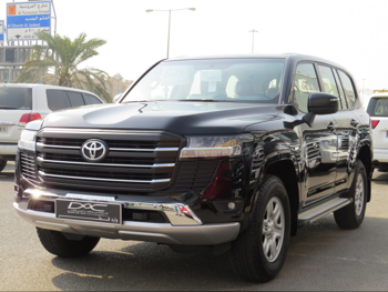 تويوتا  لاند كروزر  جي اكس  2025  اوتوماتيك  2,000 كم  6 سلندر  دفع رباعي  اس يو في  أسود  تحت الضمان