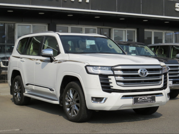 تويوتا  لاند كروزر  في اكس توين توربو  2025  اوتوماتيك  9,000 كم  6 سلندر  دفع رباعي  اس يو في  أبيض  تحت الضمان