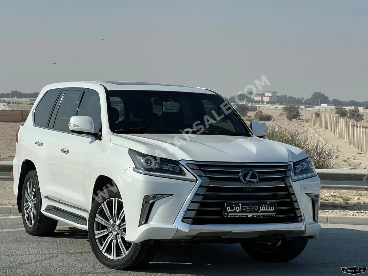 Lexus LX 570 2016 Automatic 233,000 Km 8 Cylinder Four Wheel Drive (4WD) SUV White