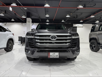 تويوتا لاند كروزر في اكس ار توين توربو 2024 اوتوماتيك 49,000 كم 6 سلندر دفع رباعي اس يو في رمادي تحت الضمان