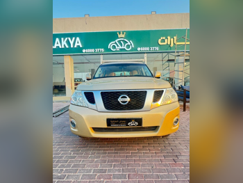 نيسان  باترول  اس اي  2012  اوتوماتيك  290,000 كم  8 سلندر  دفع رباعي  اس يو في  ذهبي