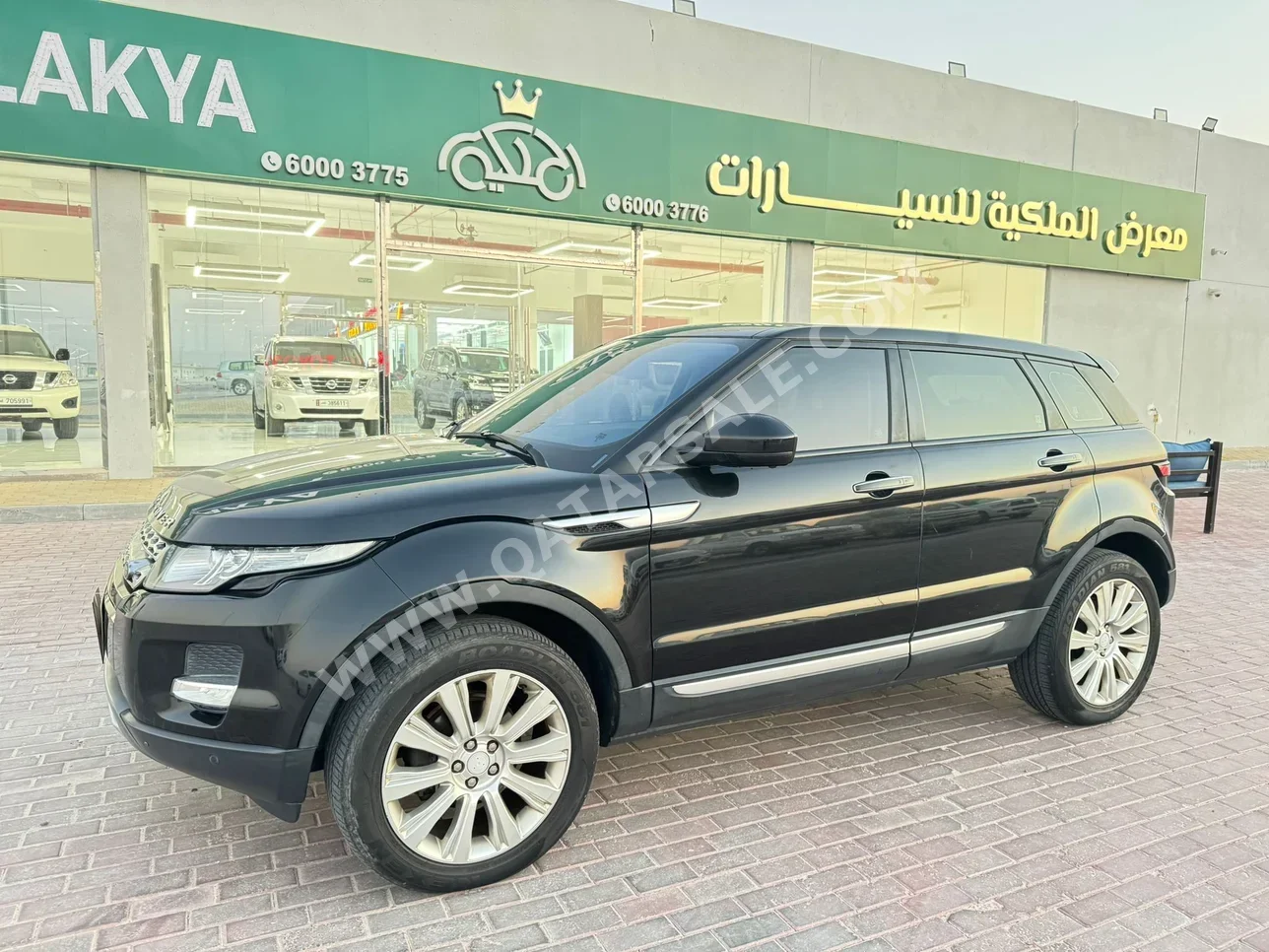Land Rover  Evoque  Dynamic  2015  Automatic  79,000 Km  4 Cylinder  Four Wheel Drive (4WD)  SUV  Black