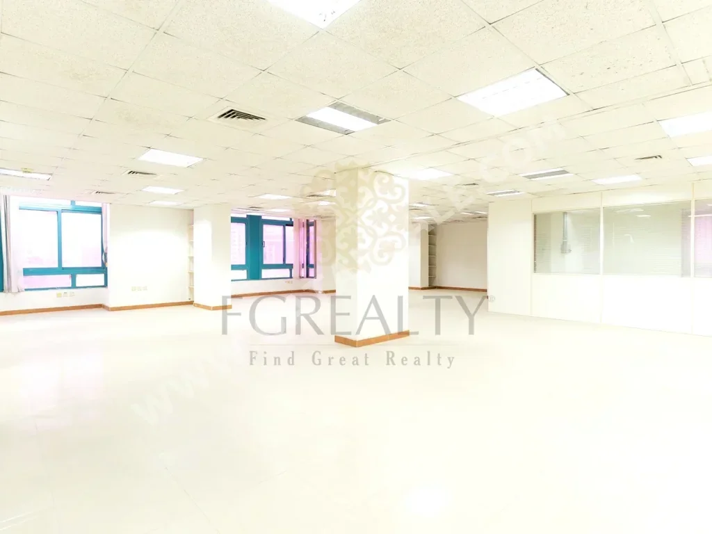 Commercial Offices - Not Furnished - Doha - Mushaireb