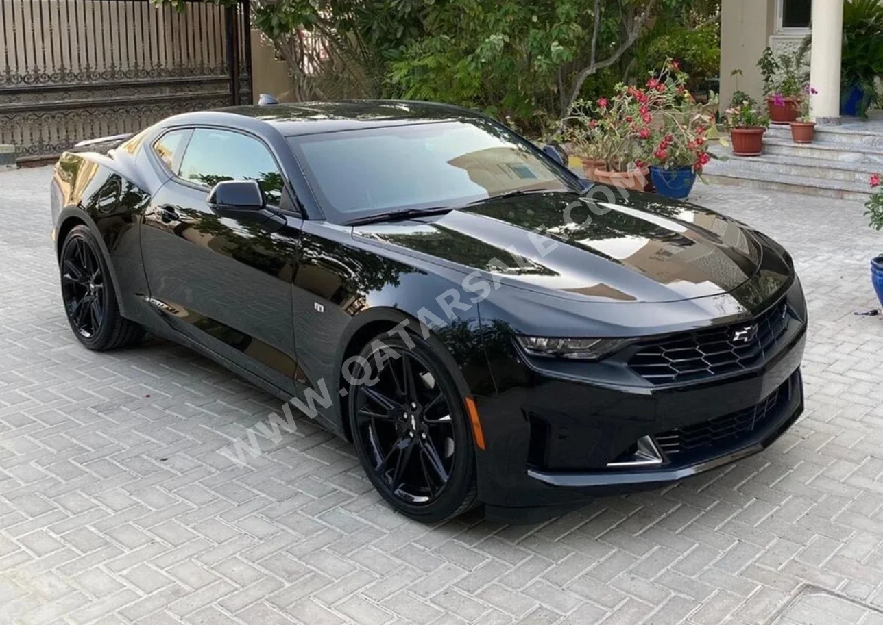 Chevrolet  Camaro  RS  2020  Automatic  30,000 Km  6 Cylinder  Rear Wheel Drive (RWD)  Coupe / Sport  Black