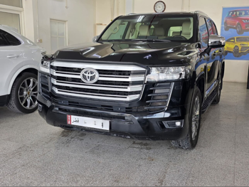 تويوتا  لاند كروزر  جي اكس ار توين توربو  2024  اوتوماتيك  10,000 كم  6 سلندر  دفع رباعي  اس يو في  أسود