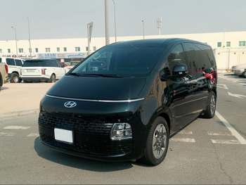 Hyundai  Staria  2023  Automatic  5,800 Km  6 Cylinder  Front Wheel Drive (FWD)  Van / Bus  Black  With Warranty