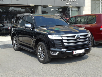 تويوتا لاند كروزر في اكس ار توين توربو 2022 اوتوماتيك 19,500 كم 6 سلندر دفع رباعي اس يو في أسود تحت الضمان