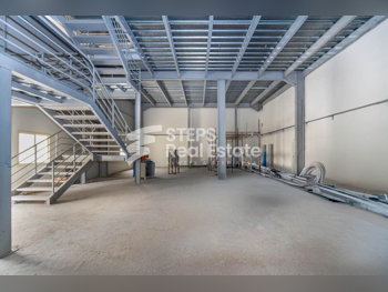 Warehouses & Stores - Al Wakrah  - Wadi Aba Seleel