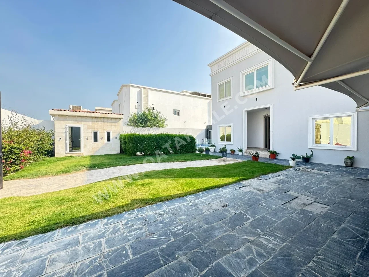 Family Residential  - Fully Furnished  - Doha  - Onaiza  - 5 Bedrooms