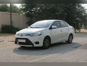 Toyota Yaris 2015 Automatic 562,000 Km 4 Cylinder Front Wheel Drive (FWD) Sedan White