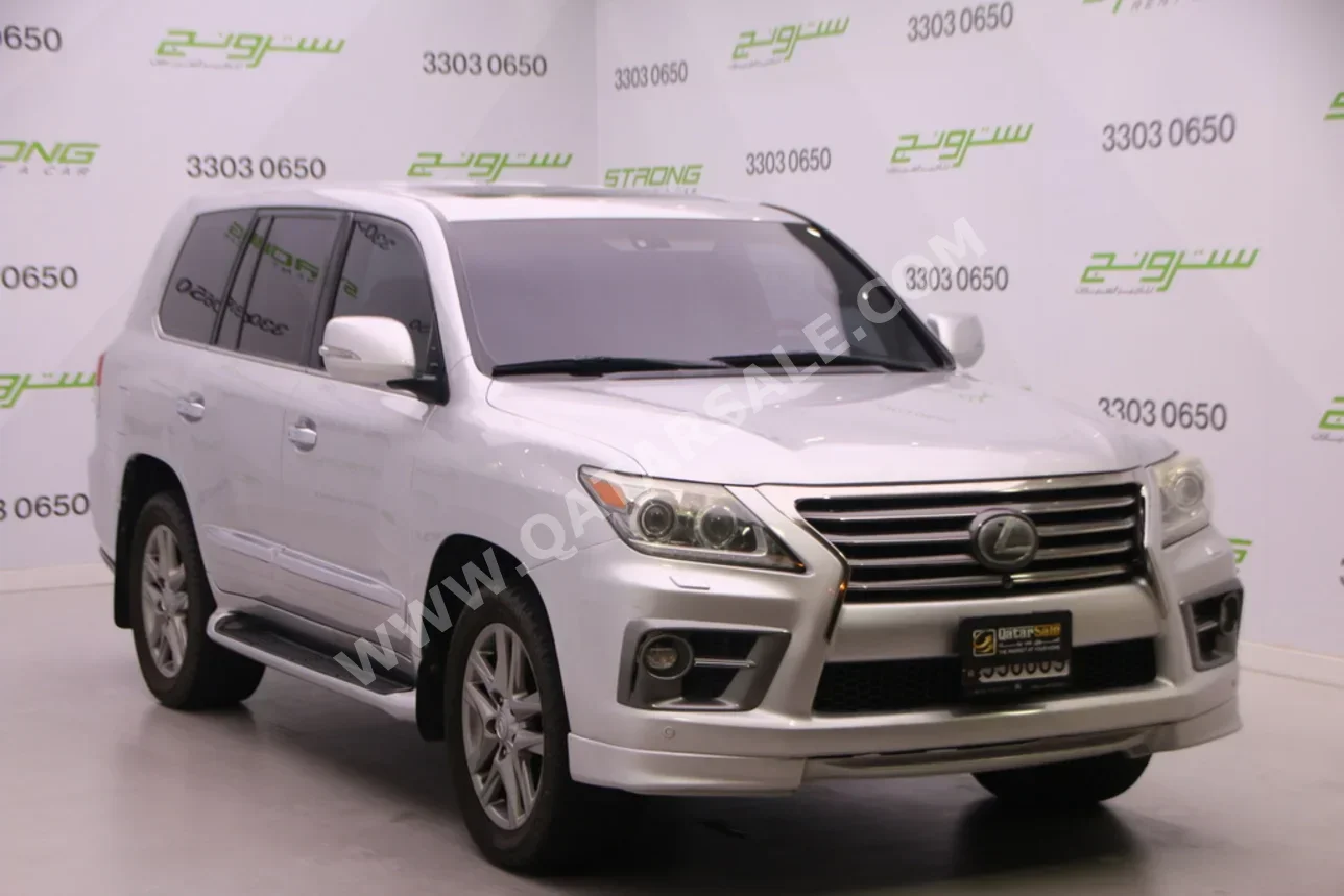 لكزس ال اكس 570 اس 2014 اوتوماتيك 350,000 كم 8 سلندر دفع رباعي اس يو في فضي