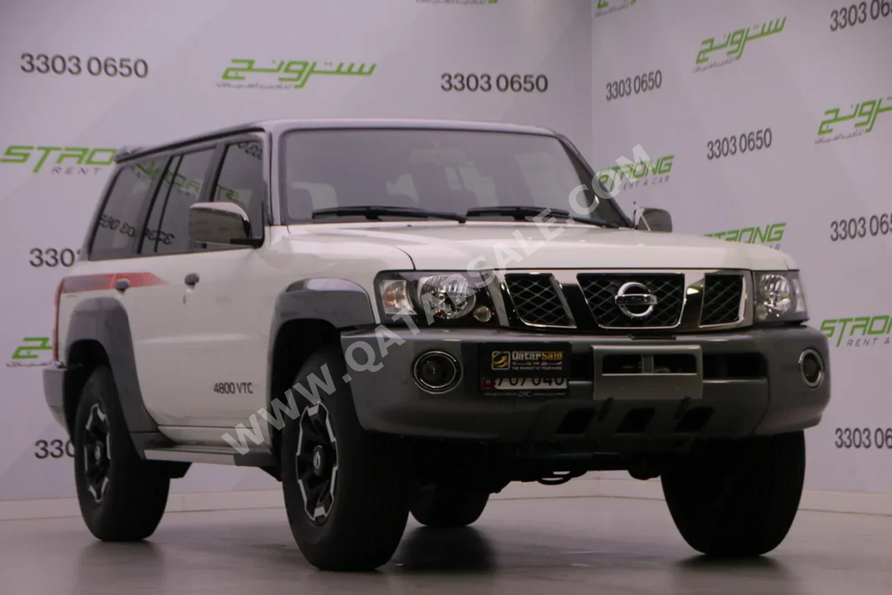 نيسان  باترول  سوبر سفاري  2022  عادي  46,000 كم  6 سلندر  دفع رباعي  اس يو في  أبيض  تحت الضمان