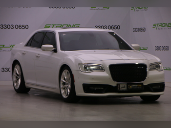 كرايسلر  300C  اس ار تي  2016  اوتوماتيك  62,000 كم  8 سلندر  دفع خلفي  سيدان  أبيض