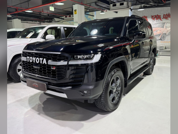 Toyota  Land Cruiser  GR Sport Twin Turbo  2024  Automatic  17,000 Km  6 Cylinder  Four Wheel Drive (4WD)  SUV  Black  With Warranty