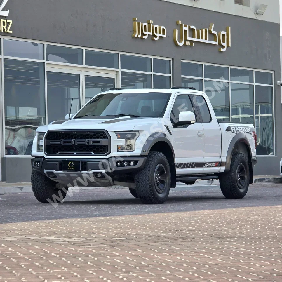 Ford  Raptor  2017  Automatic  85,000 Km  6 Cylinder  Four Wheel Drive (4WD)  Pick Up  White