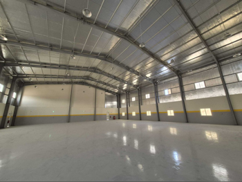 مخازن و مستودعات - الوكرة  - بركة العوامر  -المساحة: 1500 متر مربع