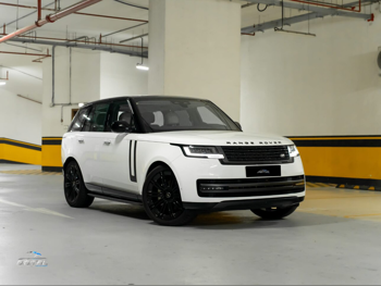 Land Rover  Range Rover  Vogue HSE  2024  Automatic  71,300 Km  8 Cylinder  Four Wheel Drive (4WD)  SUV  White  With Warranty