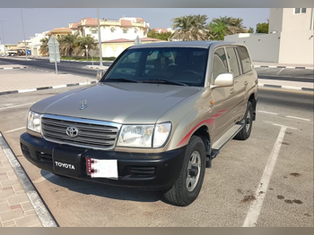 Toyota  Land Cruiser  GX  2005  Automatic  460,000 Km  6 Cylinder  Four Wheel Drive (4WD)  SUV  Gold