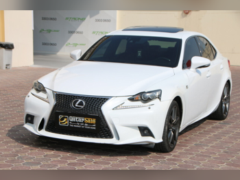 لكزس  اي اس  350 اف سبورت  2015  اوتوماتيك  148,000 كم  6 سلندر  دفع خلفي  سيدان  أبيض