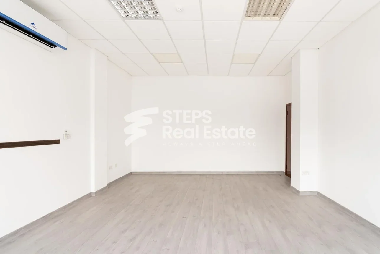 Commercial Offices - Not Furnished - Doha - Fereej Al Nasr