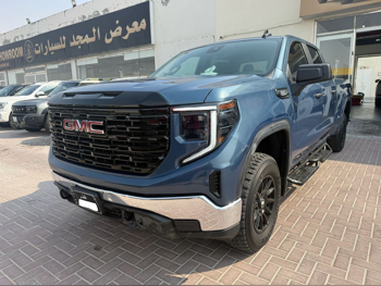 GMC  Sierra  SLE  2024  Automatic  14,000 Km  8 Cylinder  Four Wheel Drive (4WD)  Pick Up  Dark Blue  With Warranty