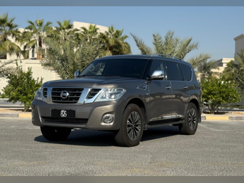 Nissan  Patrol  Platinum  2014  Automatic  168,000 Km  8 Cylinder  Four Wheel Drive (4WD)  SUV  Gray