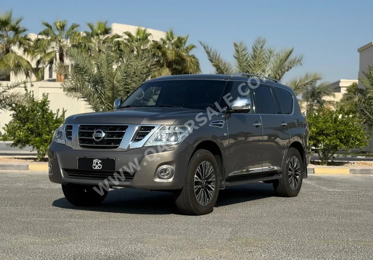 Nissan  Patrol  Platinum  2014  Automatic  168,000 Km  8 Cylinder  Four Wheel Drive (4WD)  SUV  Gray