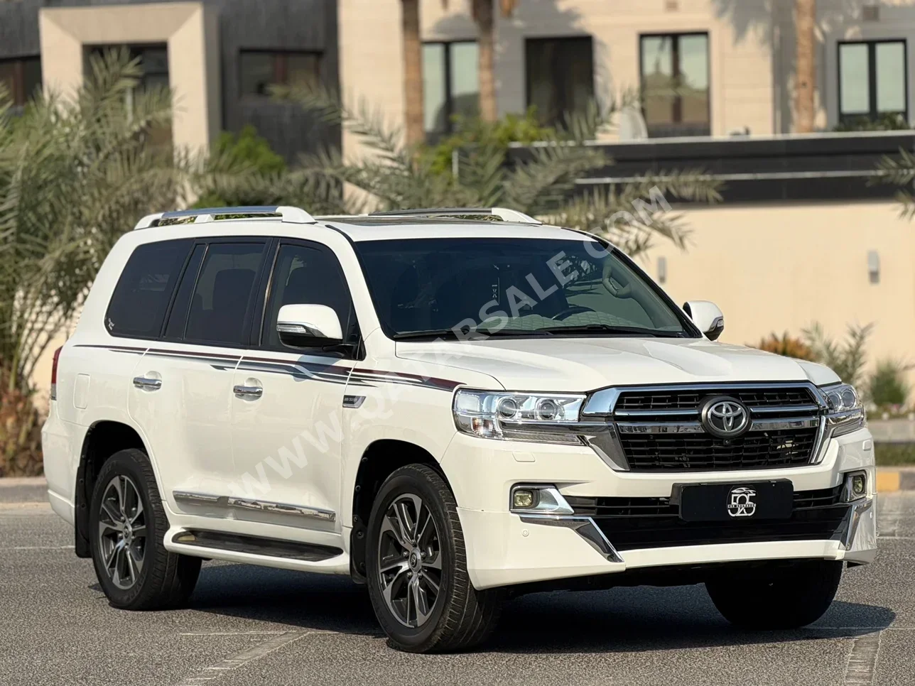 Toyota  Land Cruiser  GXR  2015  Automatic  38,000 Km  6 Cylinder  Four Wheel Drive (4WD)  SUV  White