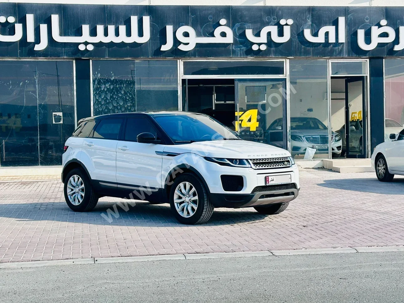 Land Rover Evoque Dynamic 2018 Automatic 38,000 Km 4 Cylinder Four Wheel Drive (4WD) SUV White