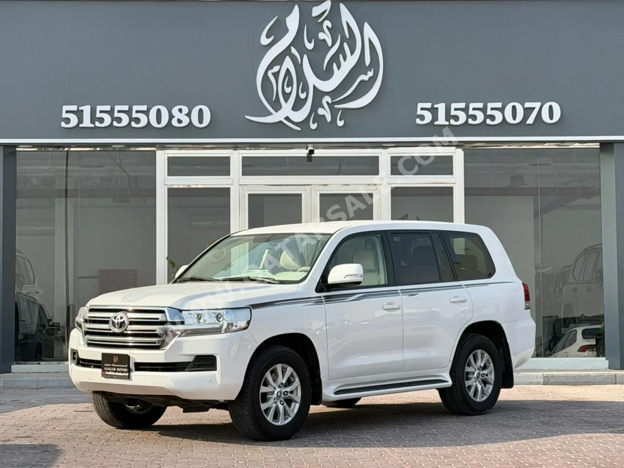 Toyota  Land Cruiser  GXR  2021  Automatic  222,000 Km  6 Cylinder  Four Wheel Drive (4WD)  SUV  White
