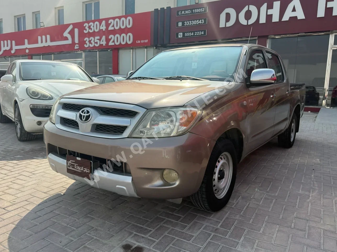 Toyota Hilux 2008 Automatic 385,000 Km 4 Cylinder Four Wheel Drive (4WD) Pick Up Gold