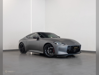 نيسان  زد  2023  اوتوماتيك  13,600 كم  6 سلندر  دفع خلفي  كوبيه \ سبورت  رمادي مطفي  تحت الضمان