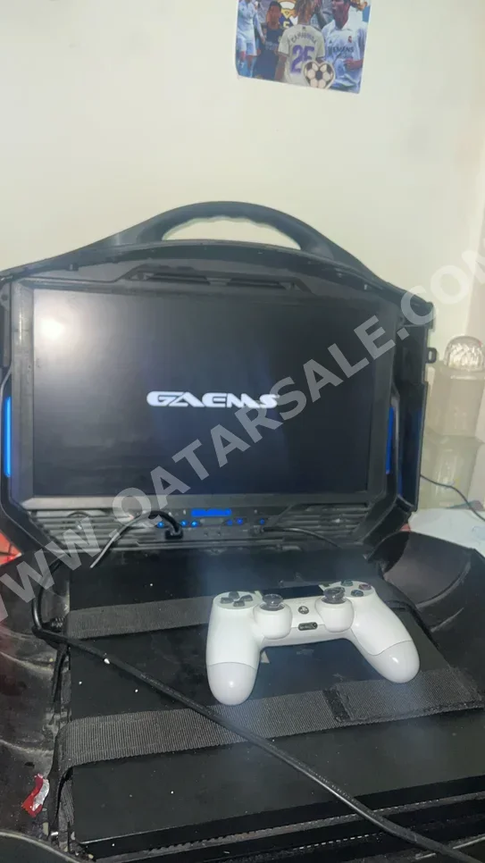 Video Games Consoles - Sony - PlayStation 4