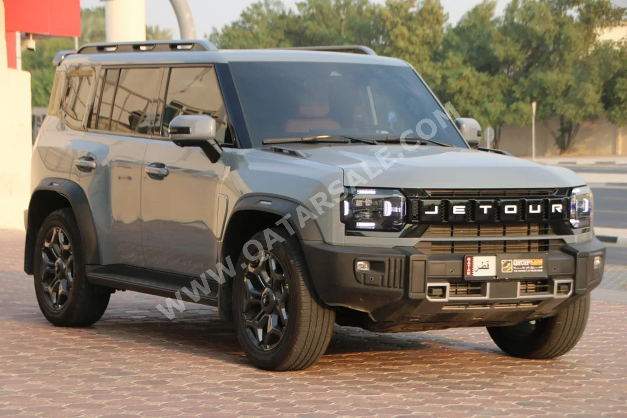 Jetour  T2  Luxury  2026  Automatic  5,000 Km  4 Cylinder  Four Wheel Drive (4WD)  SUV  Gray  With Warranty