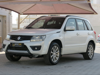 سوزوكي  غراند فيتارا  2015  اوتوماتيك  108,000 كم  4 سلندر  دفع رباعي  اس يو في  أبيض