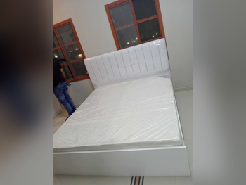 الأسّرة - لايف ستايل  - كوين  - أبيض  - متضمنة المرتبة