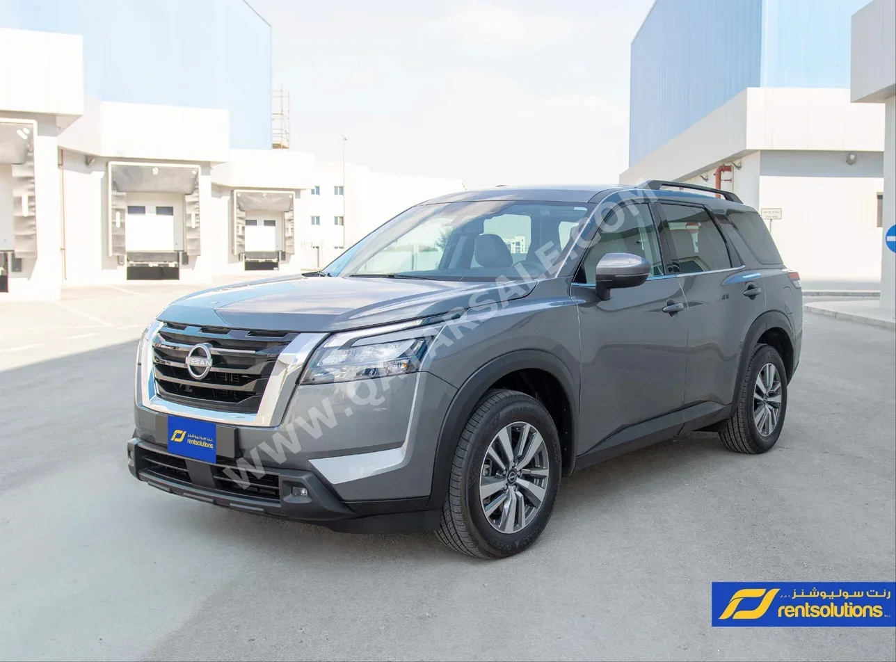 Nissan Pathfinder 6 Cylinder SUV 4x4 Grey 2025
