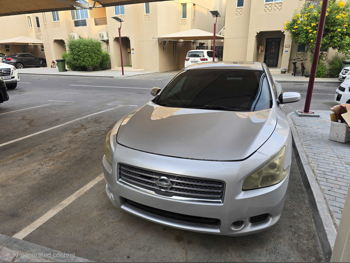 نيسان  ماكسيما  اس في  2011  اوتوماتيك  80,800 كم  6 سلندر  سحب امامي  سيدان  فضي