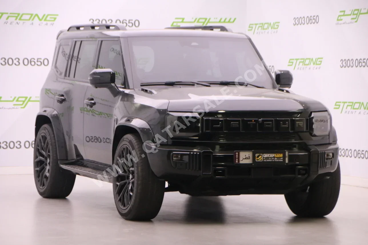 جيتور  تي 2  2024  اوتوماتيك  90,000 كم  4 سلندر  دفع رباعي  اس يو في  أسود  تحت الضمان