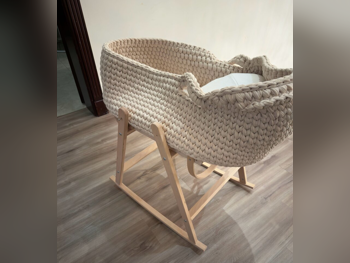 أسّرة الأطفال - سرير متحرك - بنى