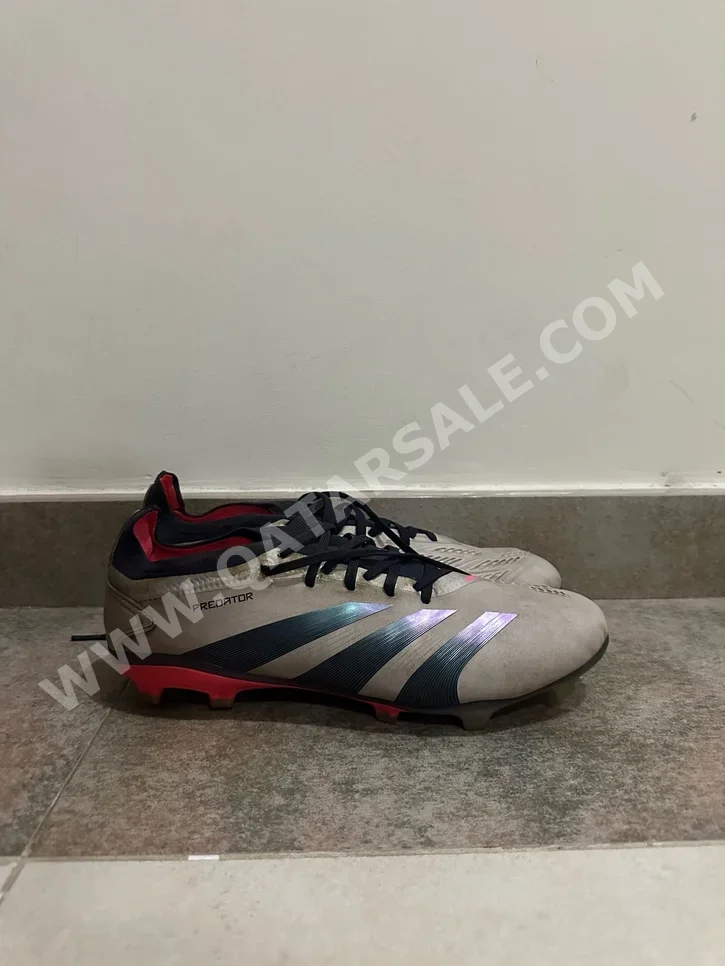 Sports Shoes Adidas / Football for Men size 46