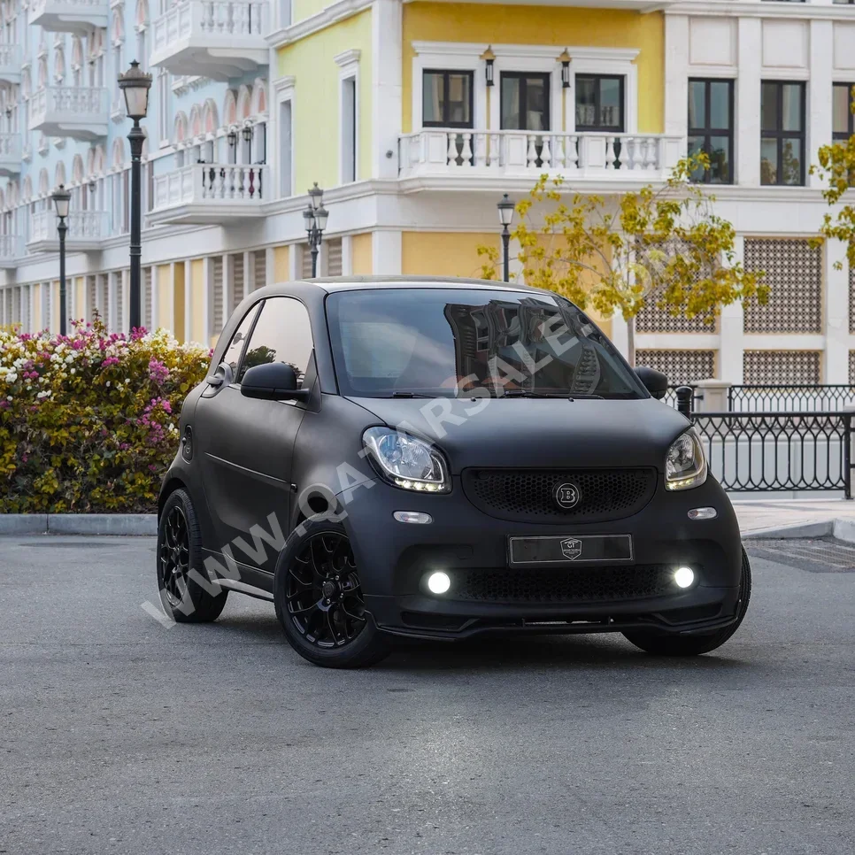 Smart Brabus 2015 Automatic 43,000 Km 4 Cylinder Front Wheel Drive (FWD) Hatchback Black With Warranty