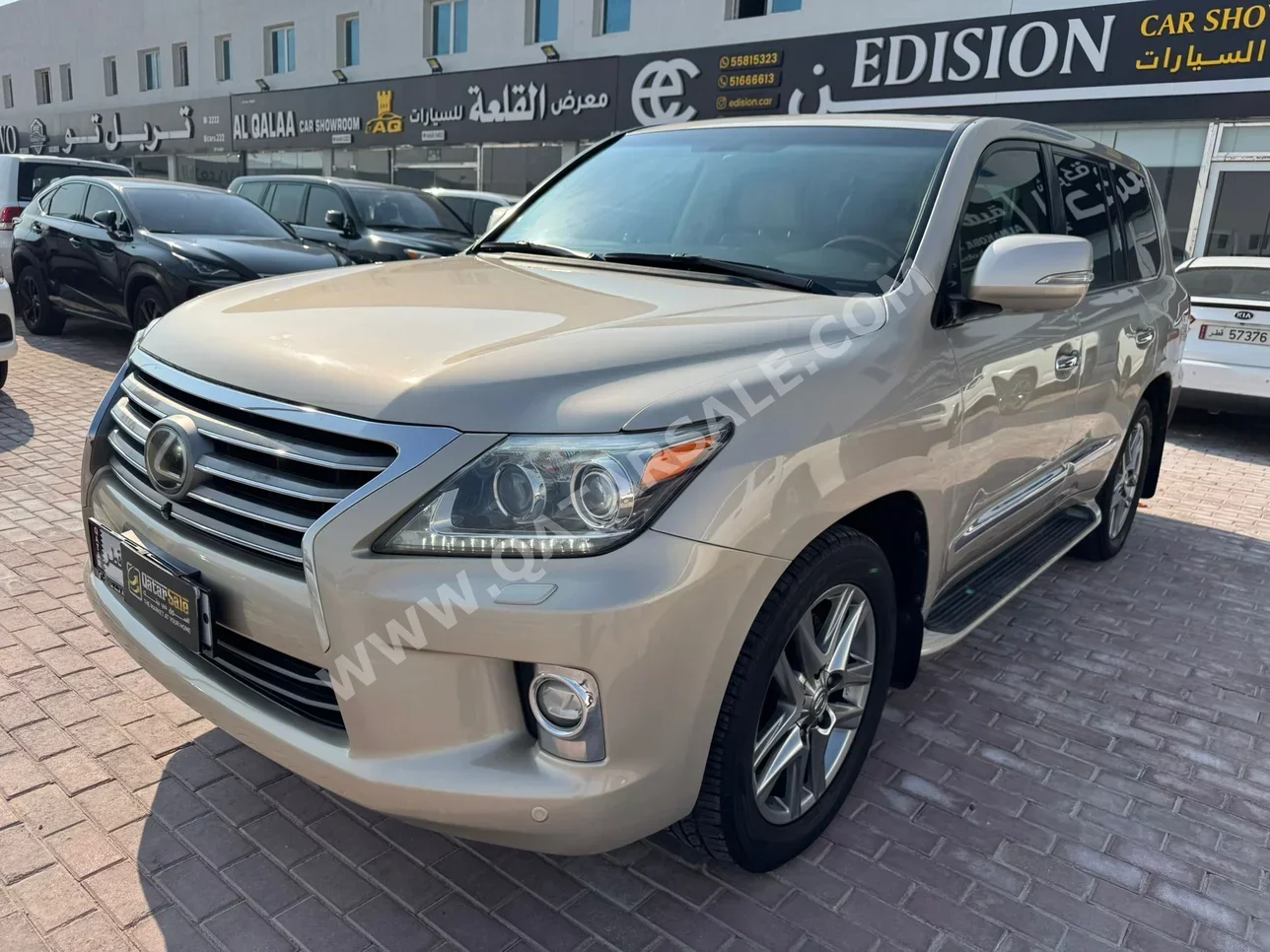 Lexus  LX  570  2015  Automatic  174,000 Km  8 Cylinder  Four Wheel Drive (4WD)  SUV  Gold