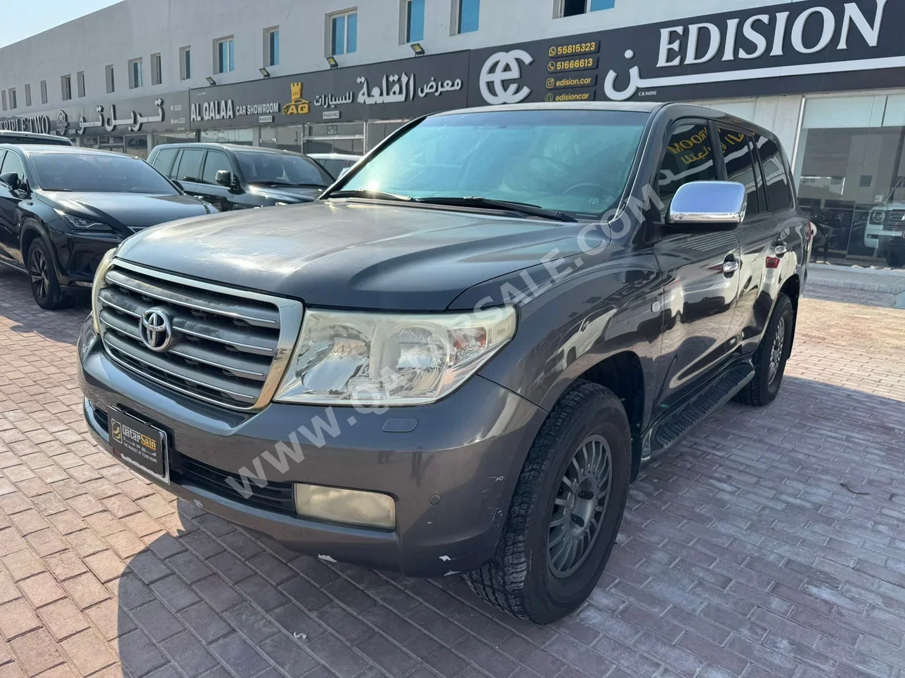 Toyota  Land Cruiser  VXR  2009  Automatic  370,000 Km  8 Cylinder  Four Wheel Drive (4WD)  SUV  Gray