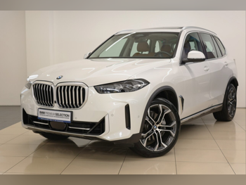 بي ام دبليو  الفئة - اكس  اكس 5  2025  اوتوماتيك  4,500 كم  6 سلندر  دفع رباعي  اس يو في  أبيض  تحت الضمان