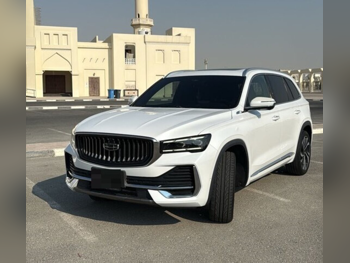 جيلي  مانجارو  لكجري  2023  اوتوماتيك  45,600 كم  4 سلندر  دفع كلي مستمر  اس يو في  أبيض لؤلؤي