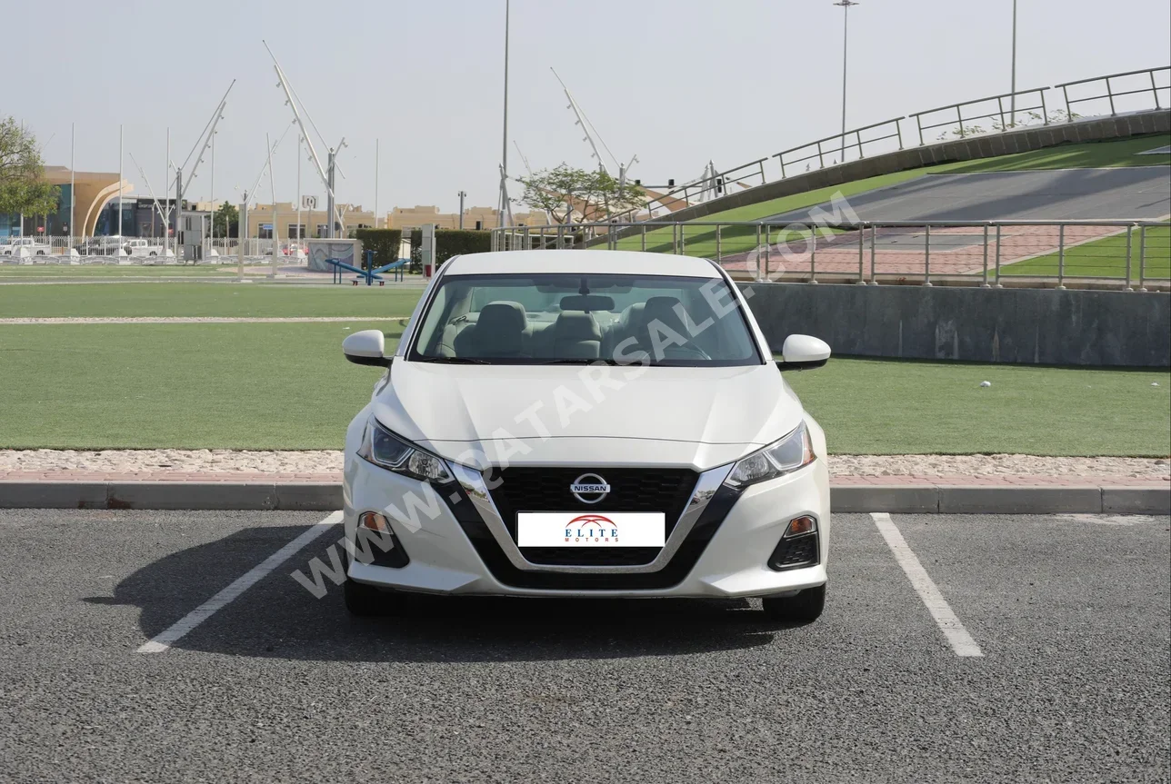 Nissan  Altima  2.5 S  2020  Automatic  73,000 Km  4 Cylinder  Front Wheel Drive (FWD)  Sedan  White
