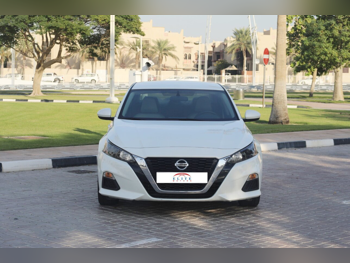 نيسان  ألتيما  2.5 اس  2022  اوتوماتيك  51,600 كم  4 سلندر  سحب امامي  سيدان  أبيض