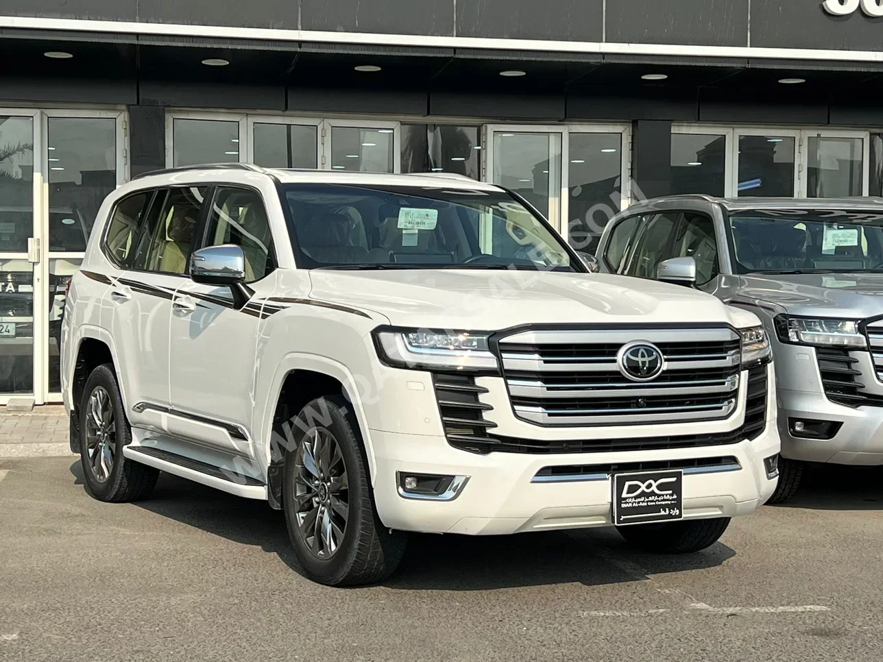 Toyota Land Cruiser VXR Twin Turbo 2024 Automatic 32,000 Km 6 Cylinder Four Wheel Drive (4WD) SUV White With Warranty