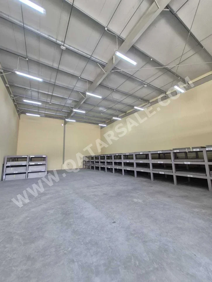 Warehouses & Stores - Al Wakrah  - Barkit Al Awamer  -Area Size: 300 Square Meter